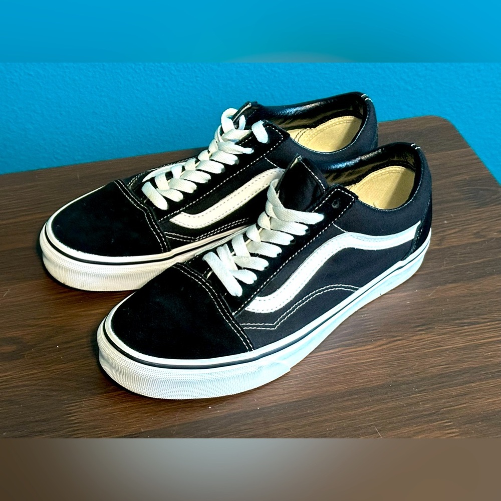 Vans Old Skool Classic Shoe Black Suede Canvas W/8.5 M/7